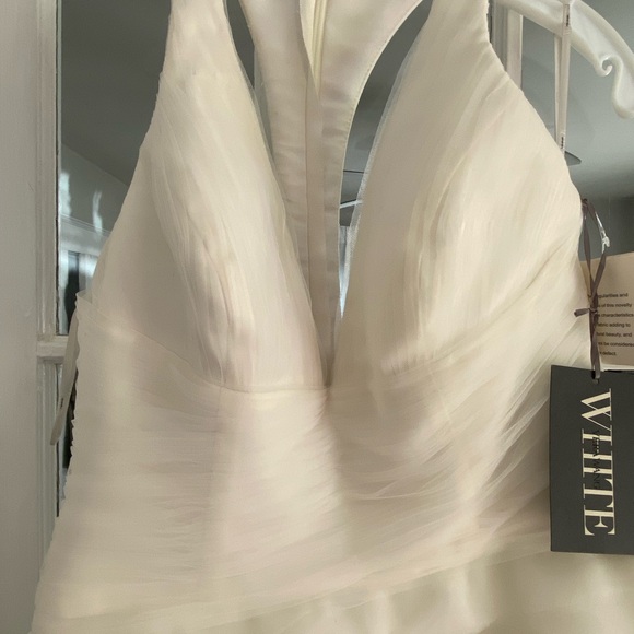 Vera Wang Dress - Picture 3 of 7